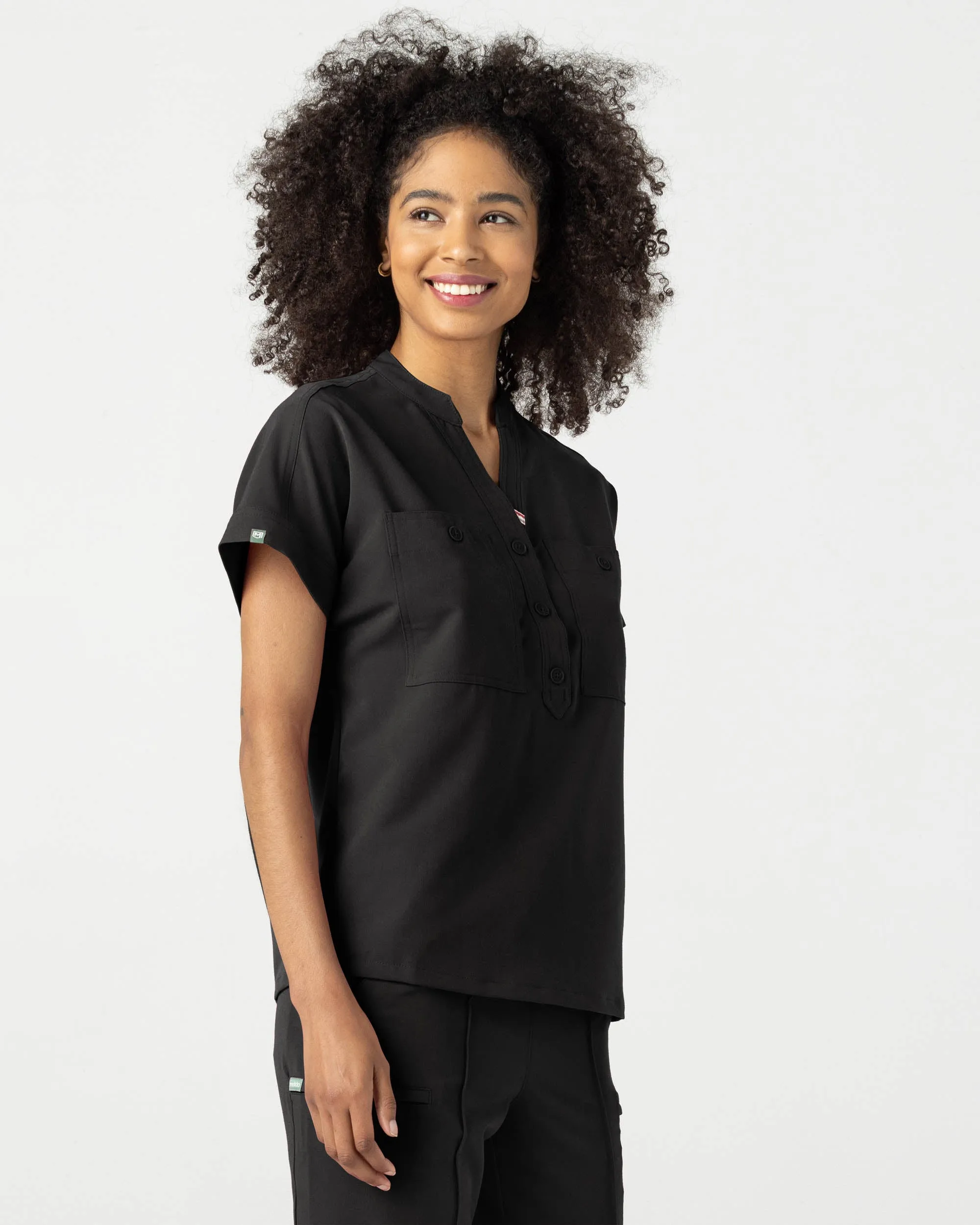 FYSEL® Fiji‎ ‎ Banded Collar Scrub Top