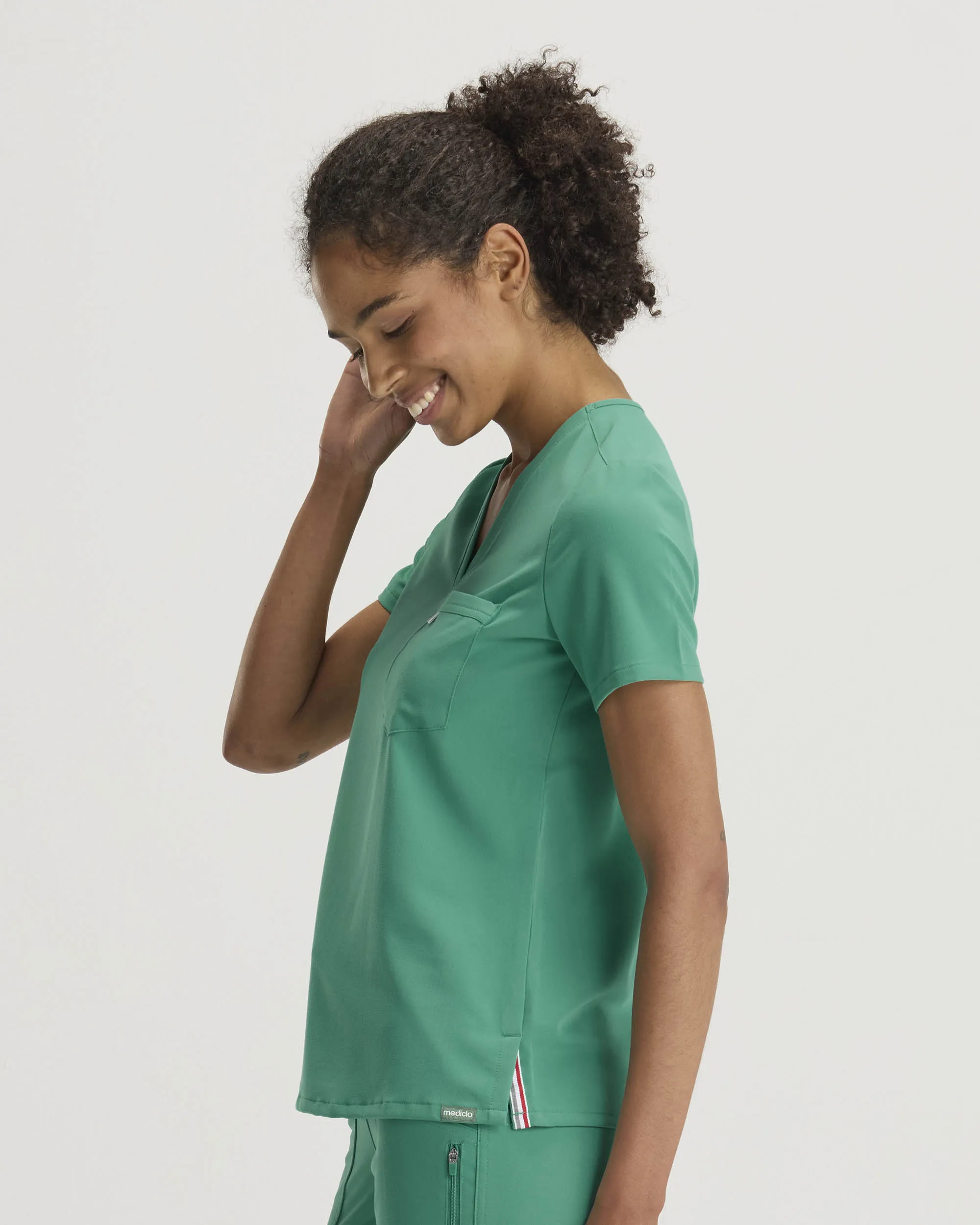 FYSEL® Sal‎ ‎ Essential Scrub  Top