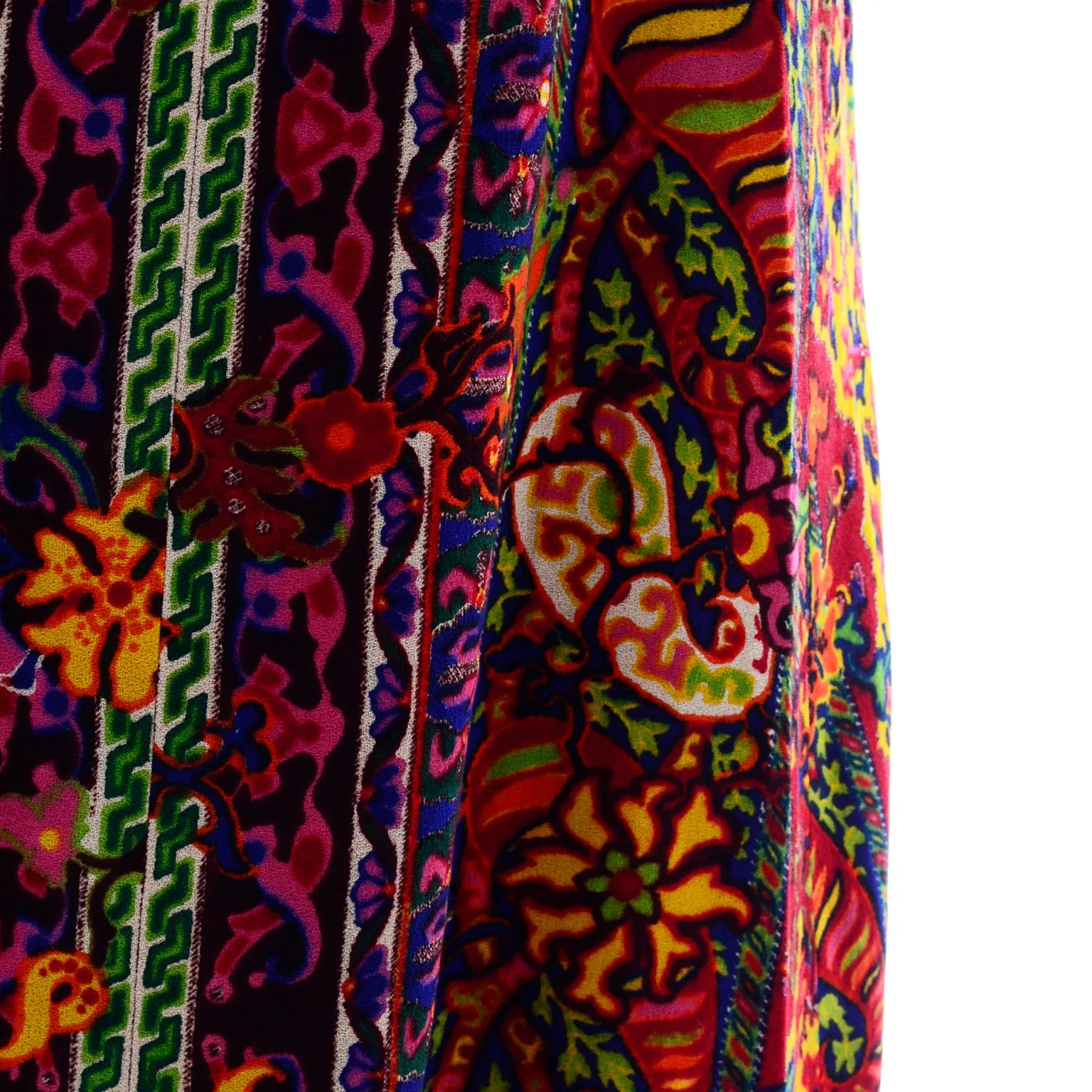 Vintage 1970s Bright Floral Paisley Print Sleeveless Maxi Dress