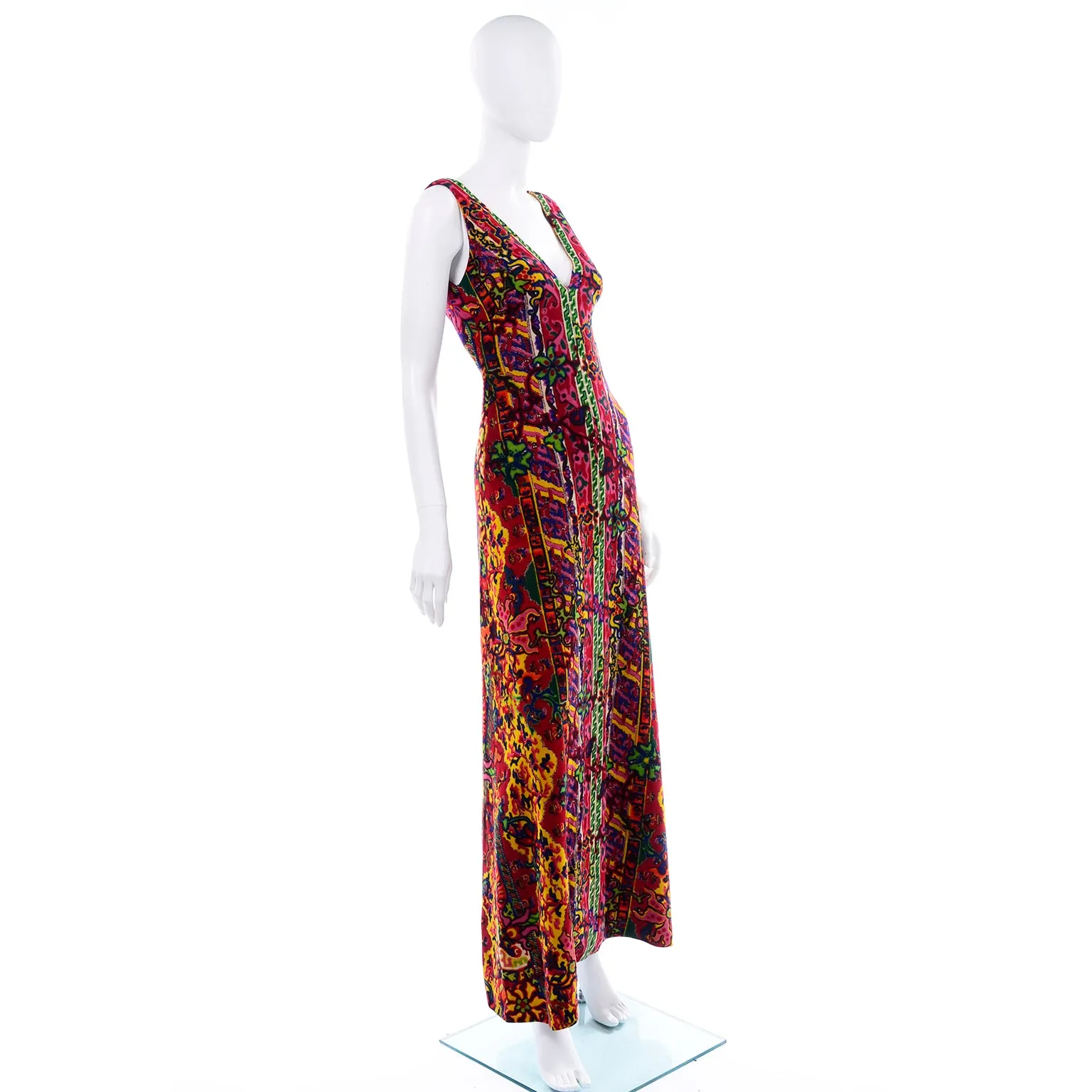Vintage 1970s Bright Floral Paisley Print Sleeveless Maxi Dress