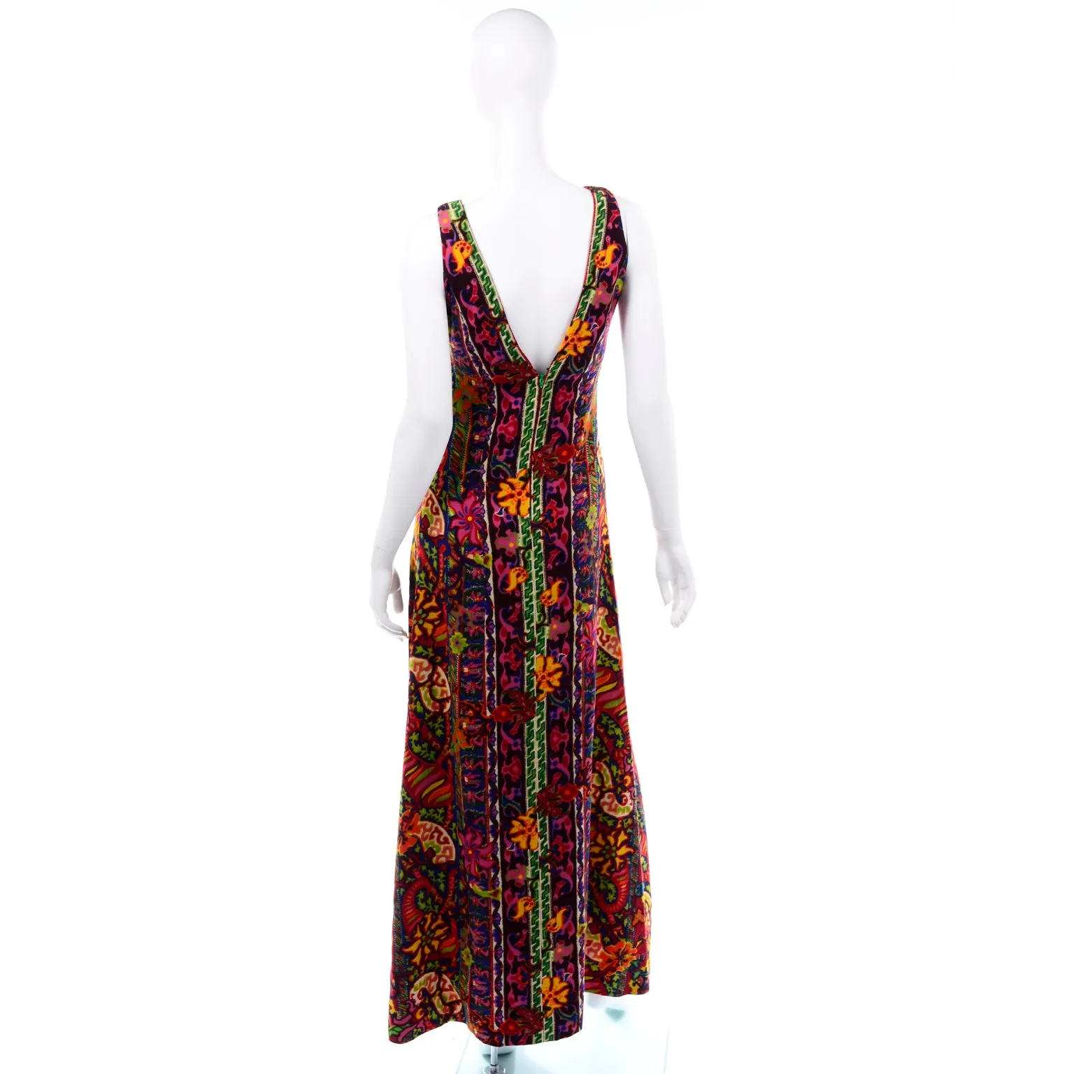 Vintage 1970s Bright Floral Paisley Print Sleeveless Maxi Dress